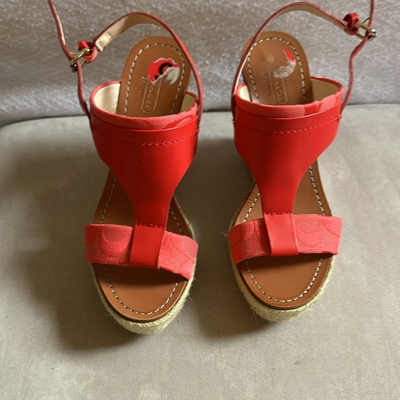 Coach Mendez wedges sandals, size 6 , 4inches heel - Picture 4 of 6